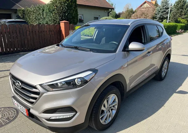 hyundai tucson Hyundai Tucson cena 69600 przebieg: 110000, rok produkcji 2017 z Jastarnia